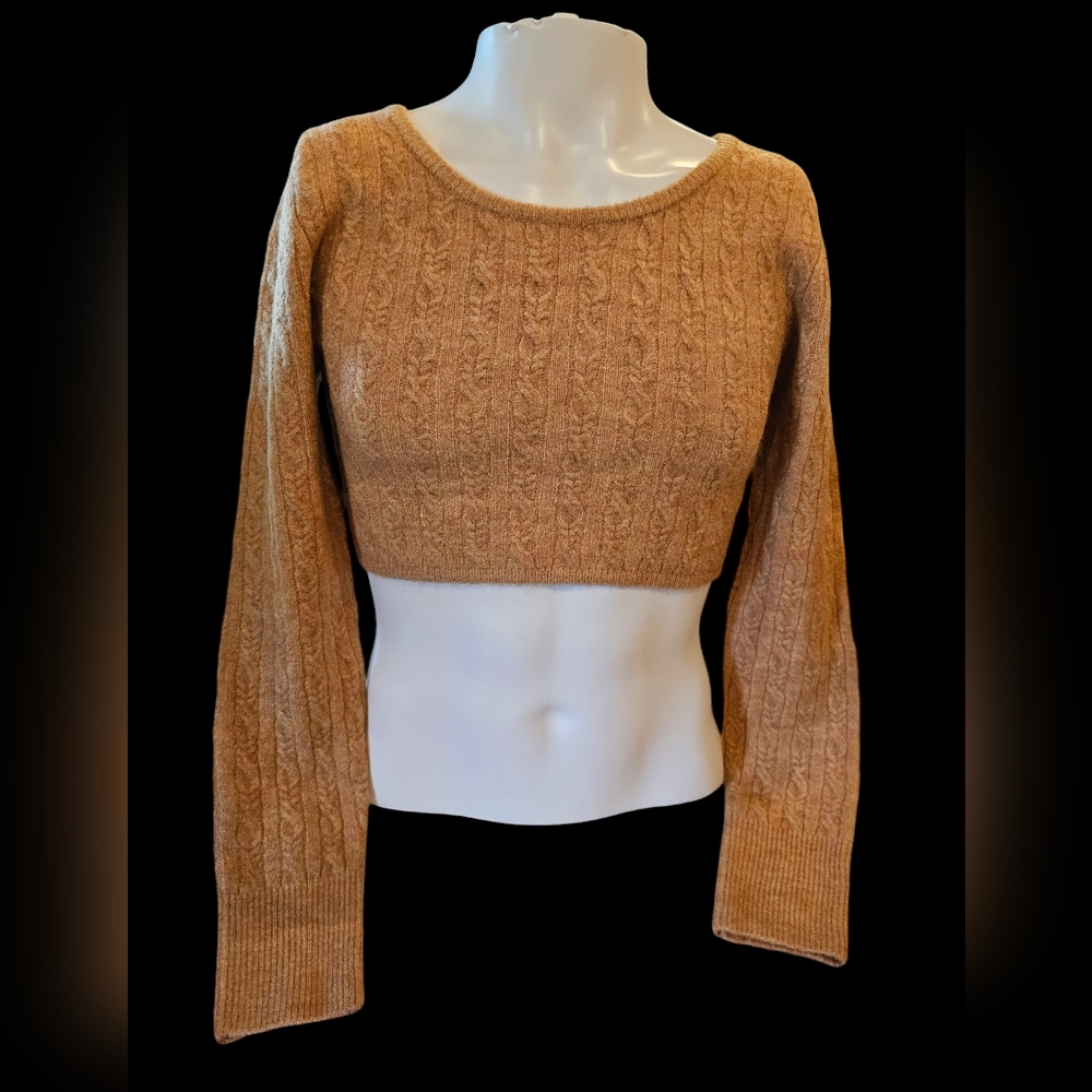NWT Brown Future‎ Collective Cropped Sweater Size Medium